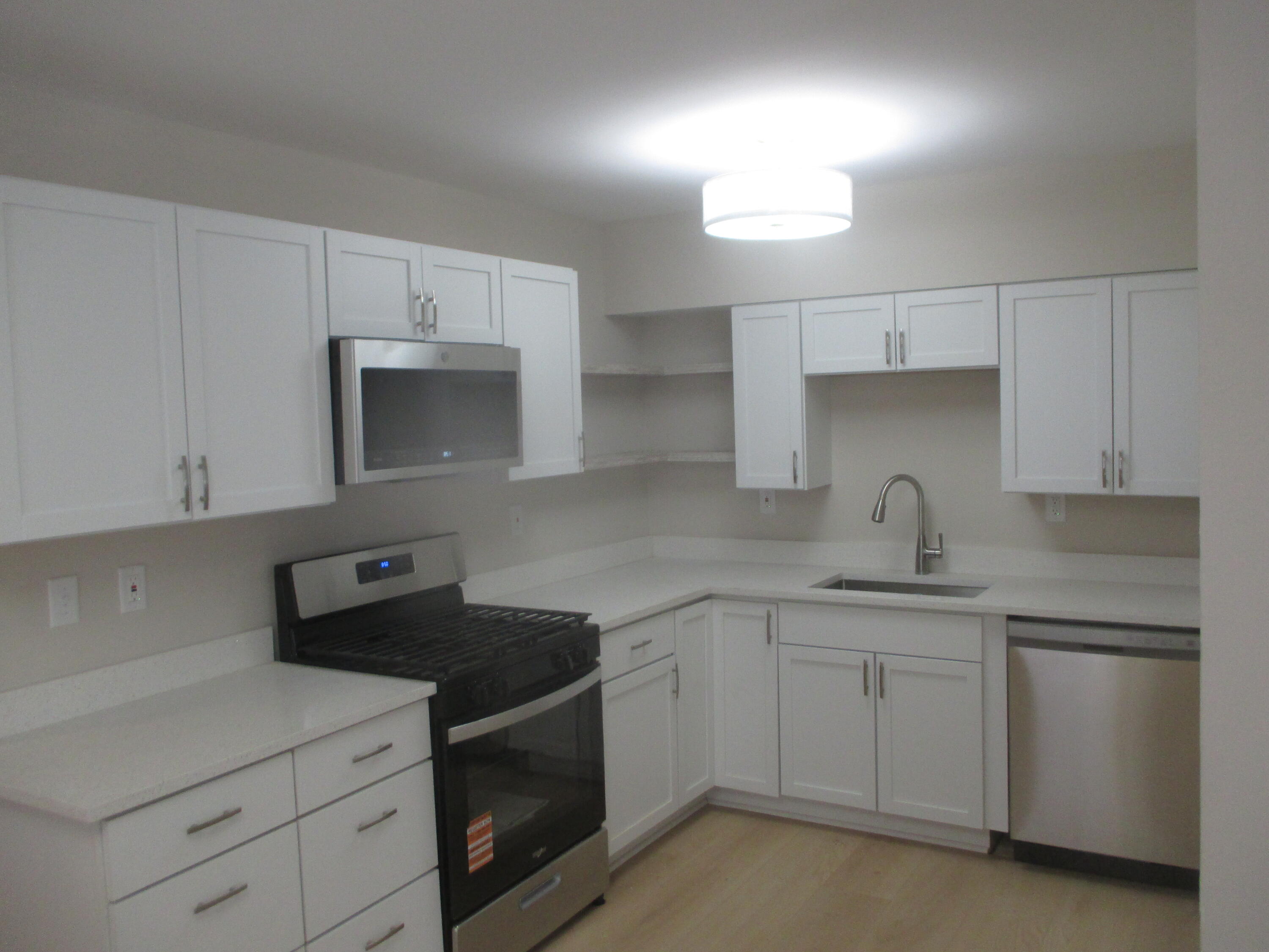 3967 Willow Street Hobart, IN 46342 - Photo 3 of 12 3000x2250