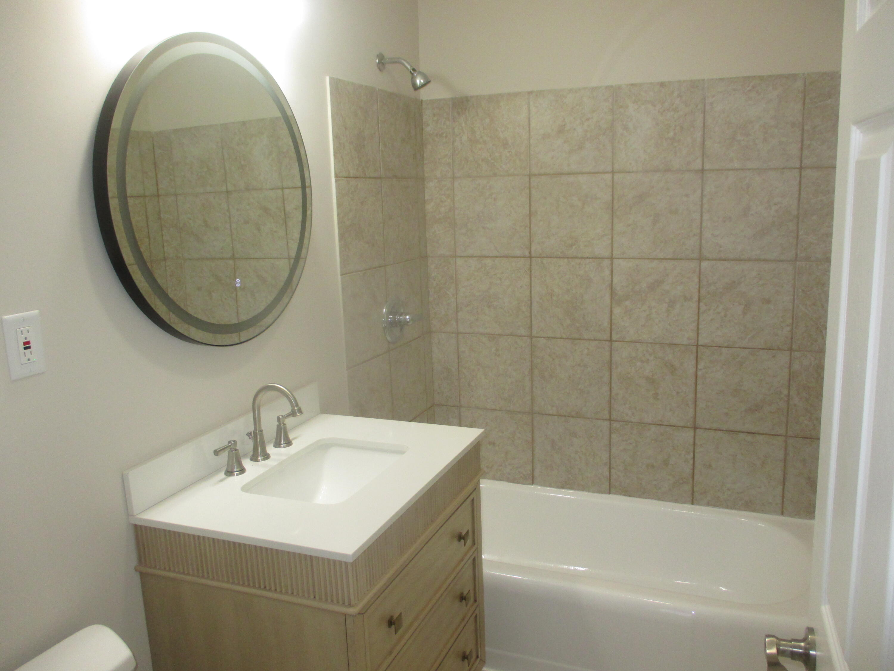 3967 Willow Street Hobart, IN 46342 - Photo 8 of 12 3000x2250