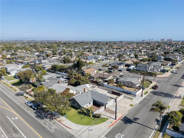 $1,449,000 | 8232 Indianapolis Avenue, Huntington Beach, CA 92646