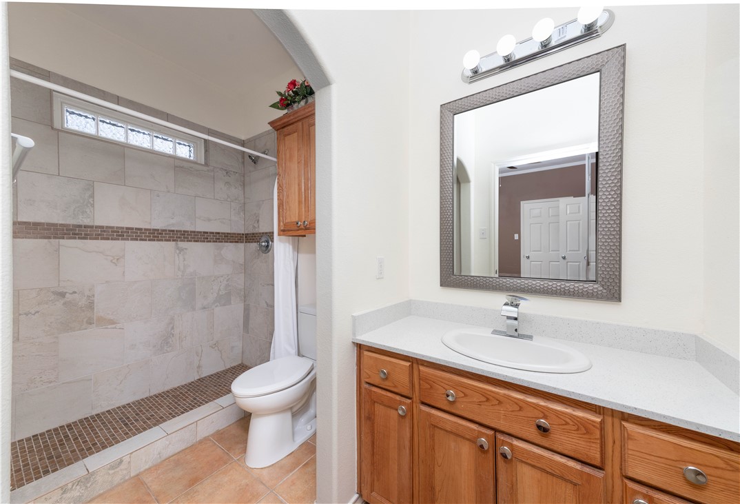 1034 Graham Road Corpus Christi, TX 78418 - Photo 26 of 40 bedroom ensuite