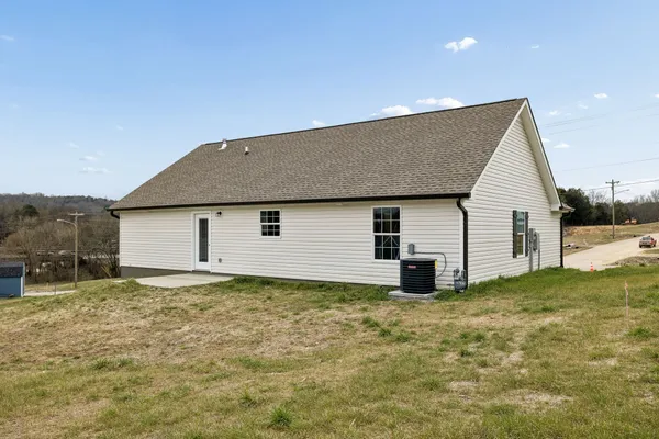 $368,900 | 108 Crows Hill Drive, Gordonsville, TN 38563