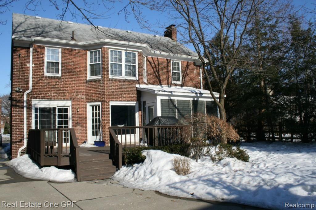 1161 Whittier Road Grosse Pointe, MI 48230 - Photo 14 of 15 14 IMG_1083.jpg