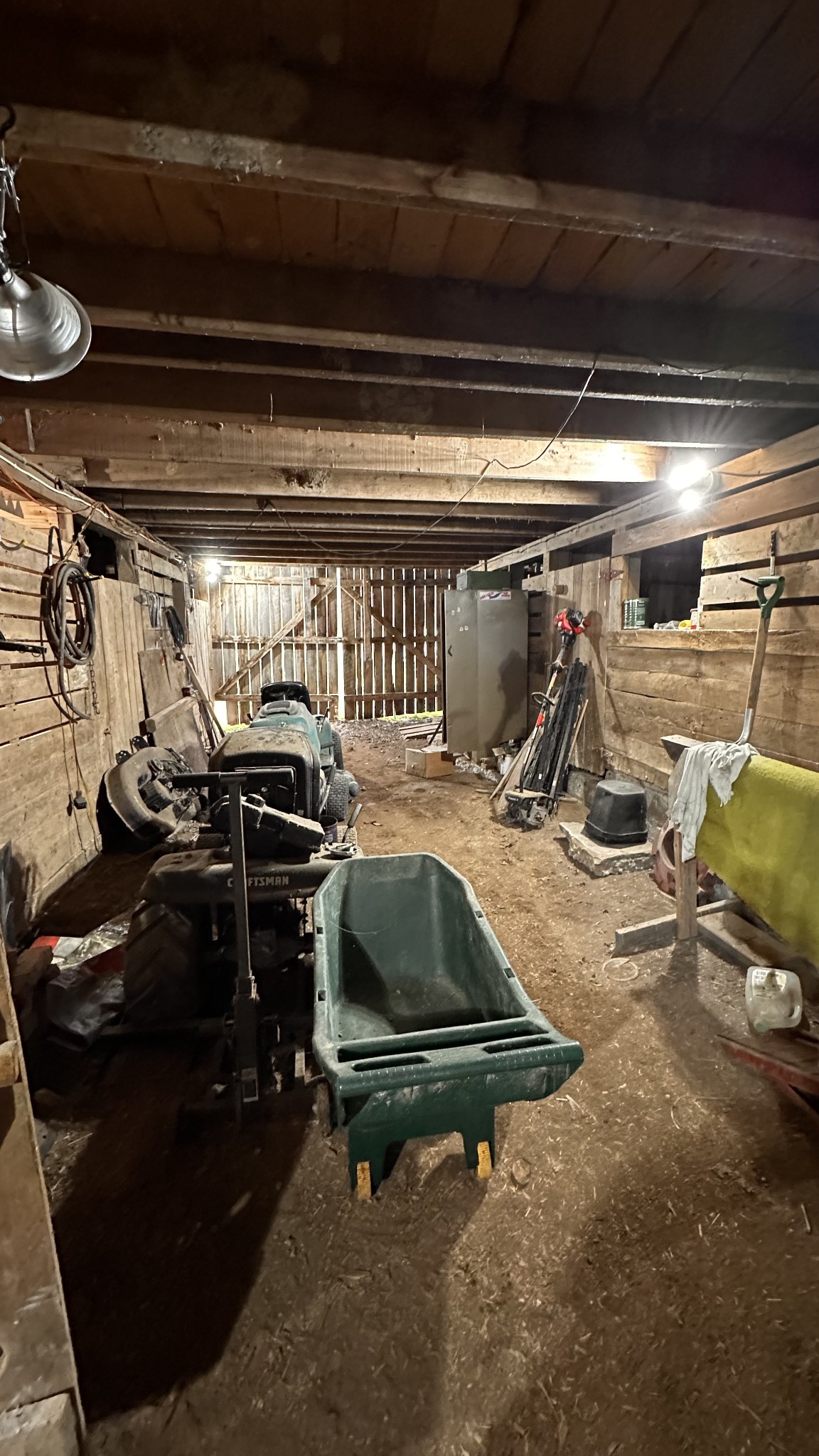 911 Petersburg-Chestnut Ridge Road Petersburg, TN 37144 - Photo 26 of 57 a room with gym equipment