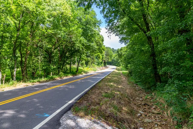 $749,000 | 911 Petersburg-Chestnut Ridge Road, Petersburg, TN 37144