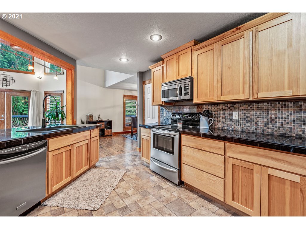 134 Rice Park Road Silverlake, WA 98645 - Photo 6 of 32 Gallery Image 6