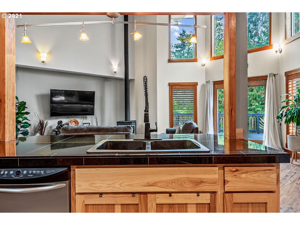 134 Rice Park Road Silverlake, WA 98645 - Photo 8 of 32 Gallery Image 8