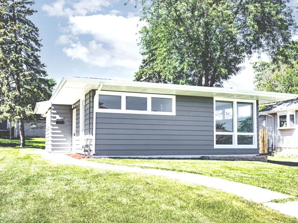 $274,900 | 1911 North Hickory Street, Crest Hill, IL 60403