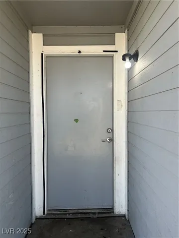 $1,000 | 1926 Nebula Drive, Unit 283, Las Vegas, NV 89115