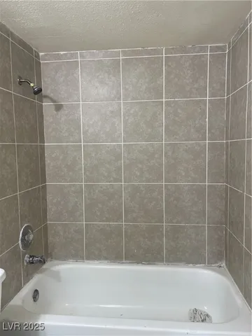 $1,000 | 1926 Nebula Drive, Unit 283, Las Vegas, NV 89115