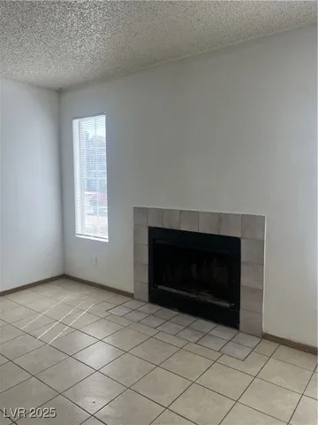 $1,000 | 1926 Nebula Drive, Unit 283, Las Vegas, NV 89115