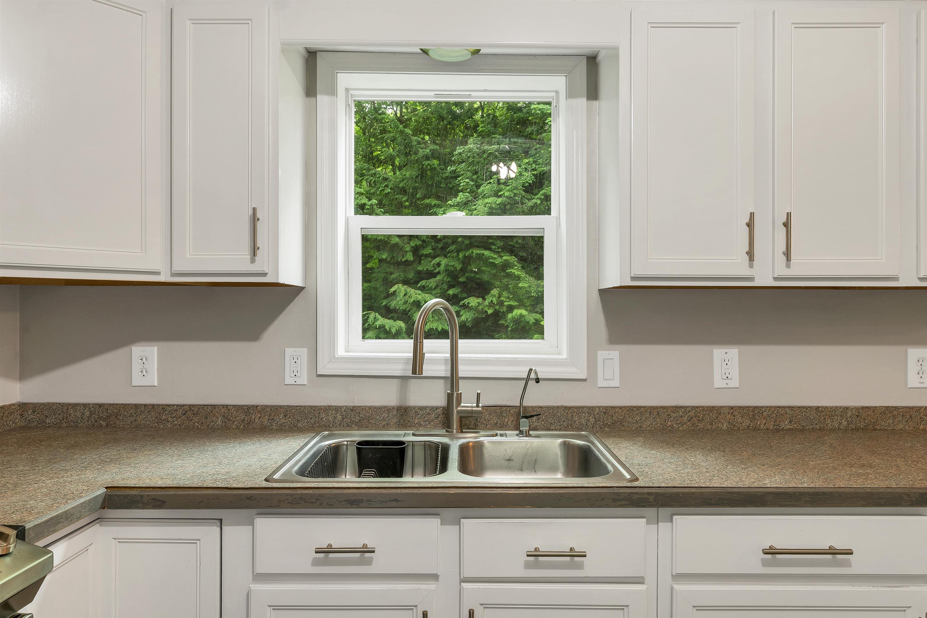 368 Chesham Road Harrisville, NH 03450 - Photo 12 of 58