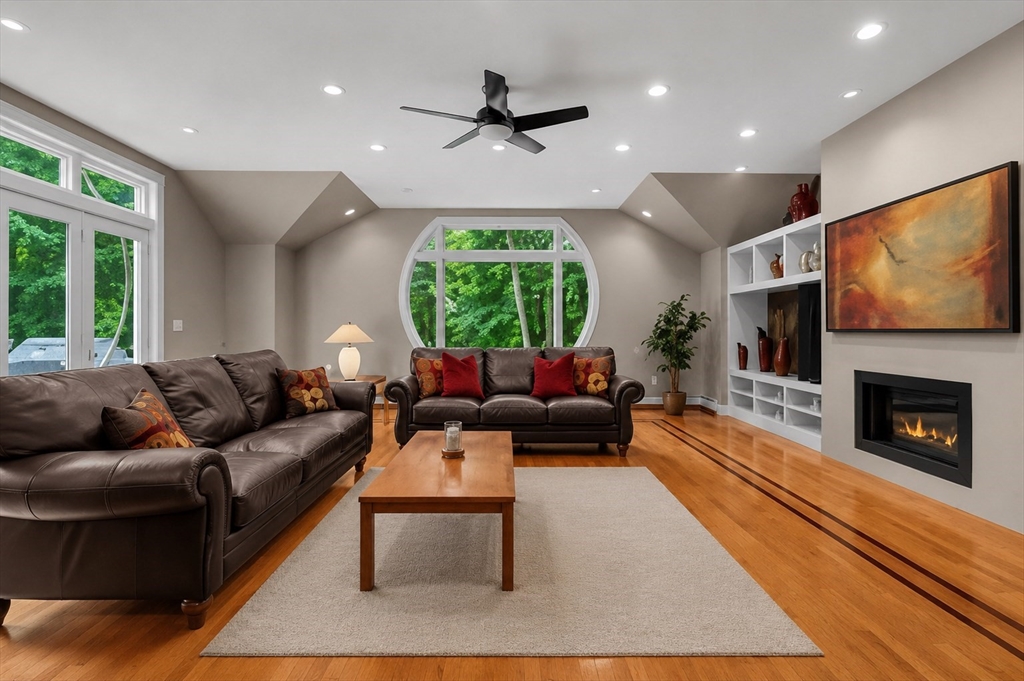 22 Tanglewood Road Wellesley, MA 02481 - Photo 10 of 28