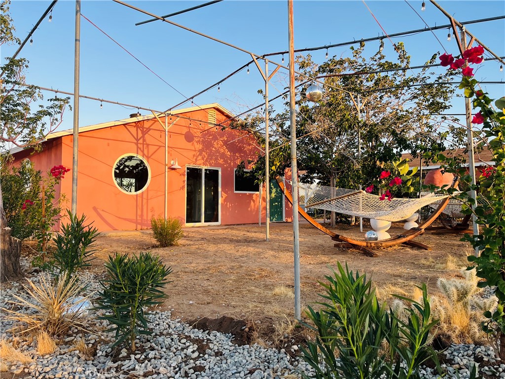 56345 Moonstone Road Yucca Valley, CA 92284 - Photo 1 of 75 Gallery Image 1