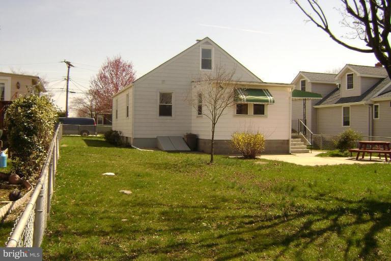 7611 Spruce Road Dundalk, MD 21222 - Photo 3 of 20 Exterior (Rear)