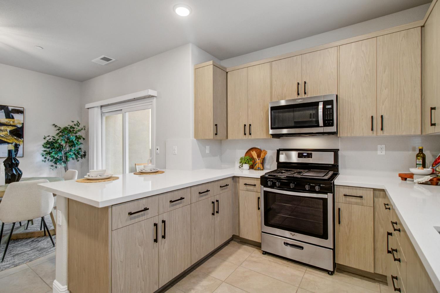 10808 Portico Circle Rancho Cordova, CA 95670 - Photo 12 of 45