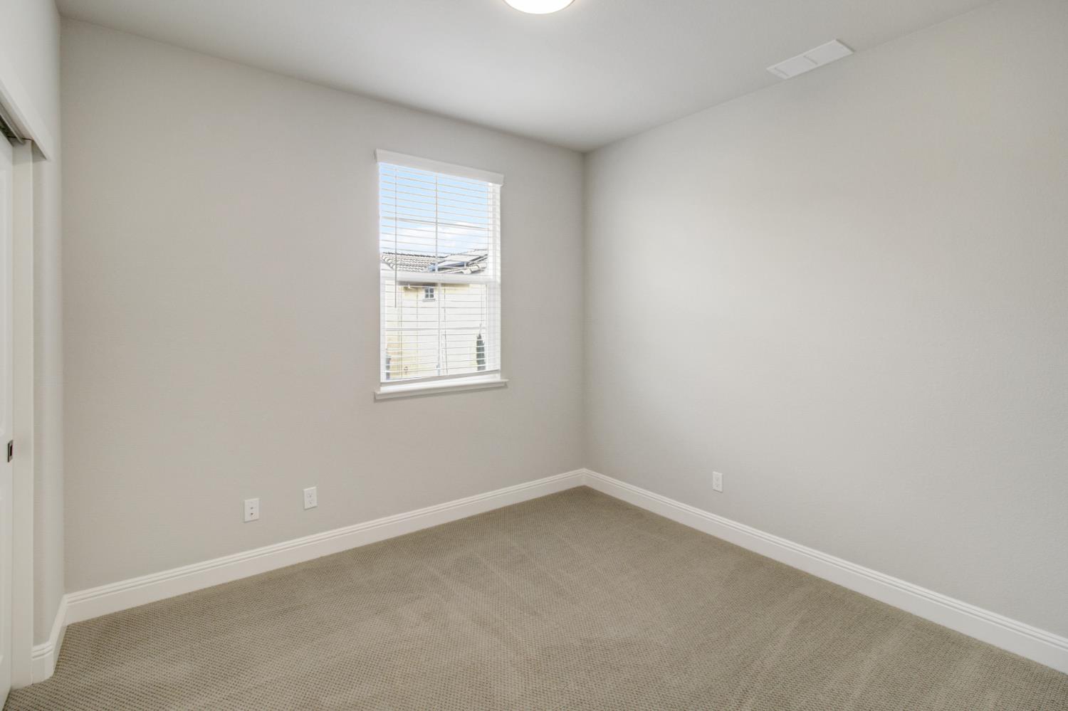 10808 Portico Circle Rancho Cordova, CA 95670 - Photo 33 of 45