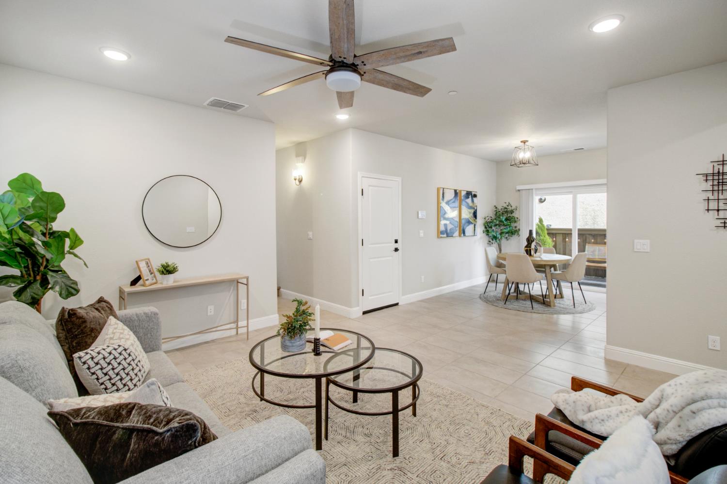 10808 Portico Circle Rancho Cordova, CA 95670 - Photo 6 of 45