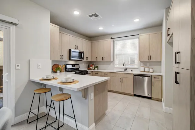 $490,000 | 10808 Portico Circle, Rancho Cordova, CA 95670