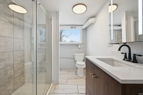 $250,000 | 1401 North Elizabeth Avenue, Muncie, IN 47304