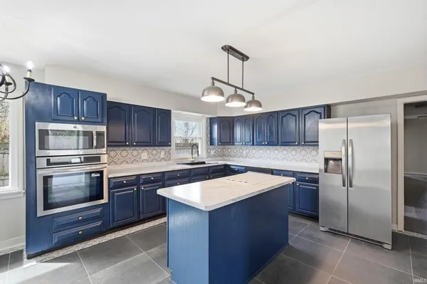 $250,000 | 1401 North Elizabeth Avenue, Muncie, IN 47304
