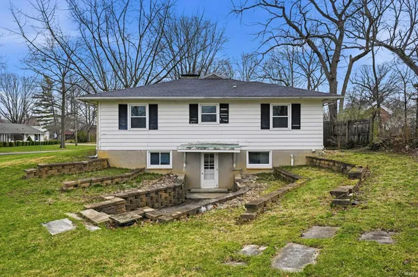$250,000 | 1401 North Elizabeth Avenue, Muncie, IN 47304
