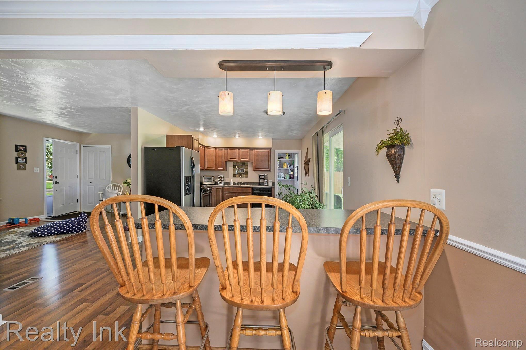 61803 Rambling Way South Lyon, MI 48178 - Photo 10 of 27 61803 Rambling_13.jpg