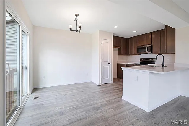 $279,668 | 1066 Vardon Mdws Drive, Union, MO 63084