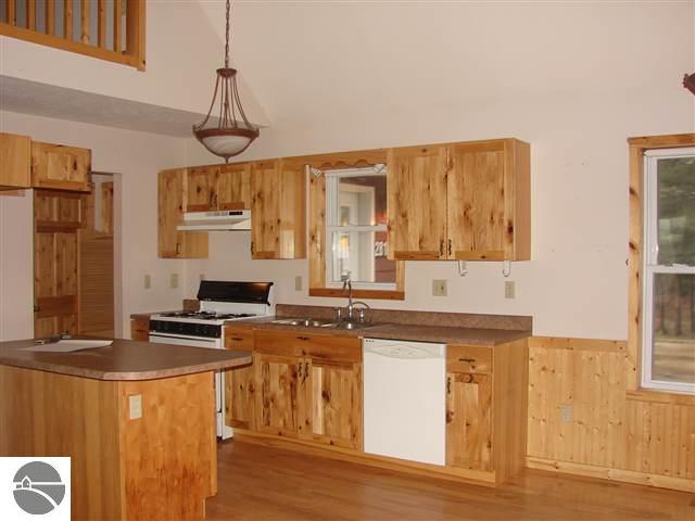 281 West 32 Road Boon, MI 49618 - Photo 3 of 7 1705866-2.JPG