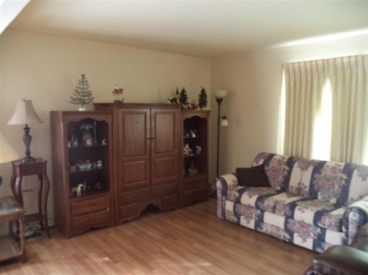 4349 Stratford Road Evansville, IN 47710 - Photo 2 of 12 Gallery Image 2