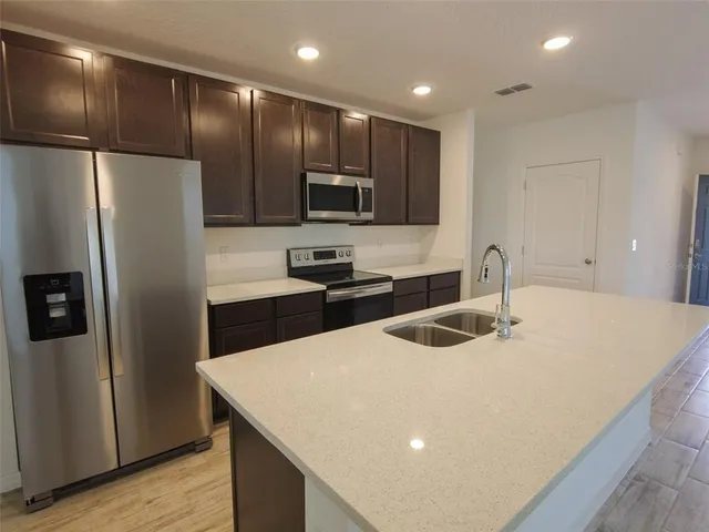 $2,100 | 423 Taft Drive, Davenport, FL 33837