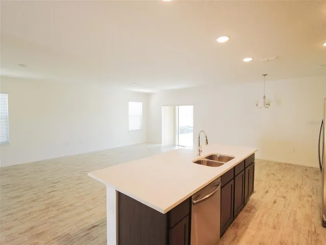 $2,100 | 423 Taft Drive, Davenport, FL 33837