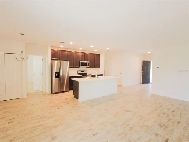 $2,100 | 423 Taft Drive, Davenport, FL 33837