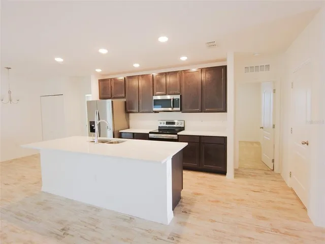 $2,100 | 423 Taft Drive, Davenport, FL 33837