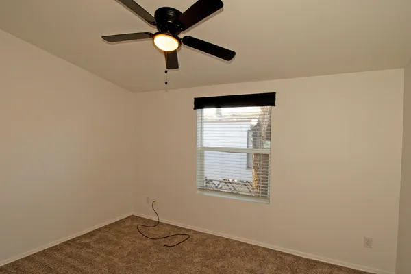 $2,600 | 3950 East Philip Avenue, Flagstaff, AZ 86004