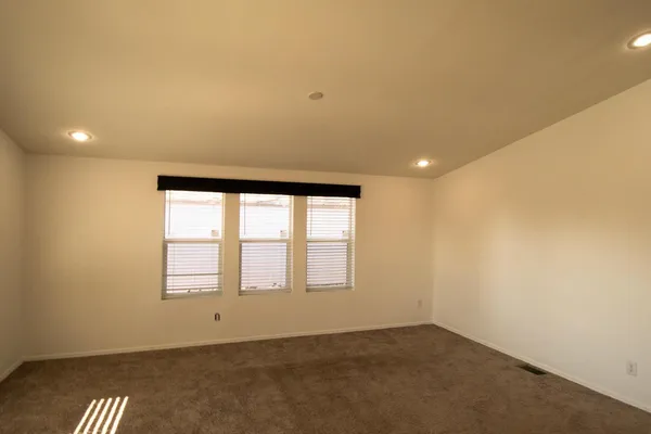 $2,600 | 3950 East Philip Avenue, Flagstaff, AZ 86004