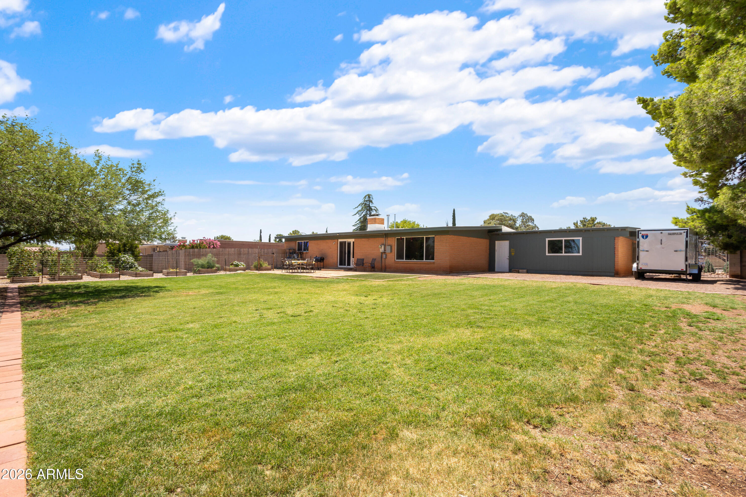 805 Suffolk Road Sierra Vista, AZ 85635 - Photo 45 of 49 backyard