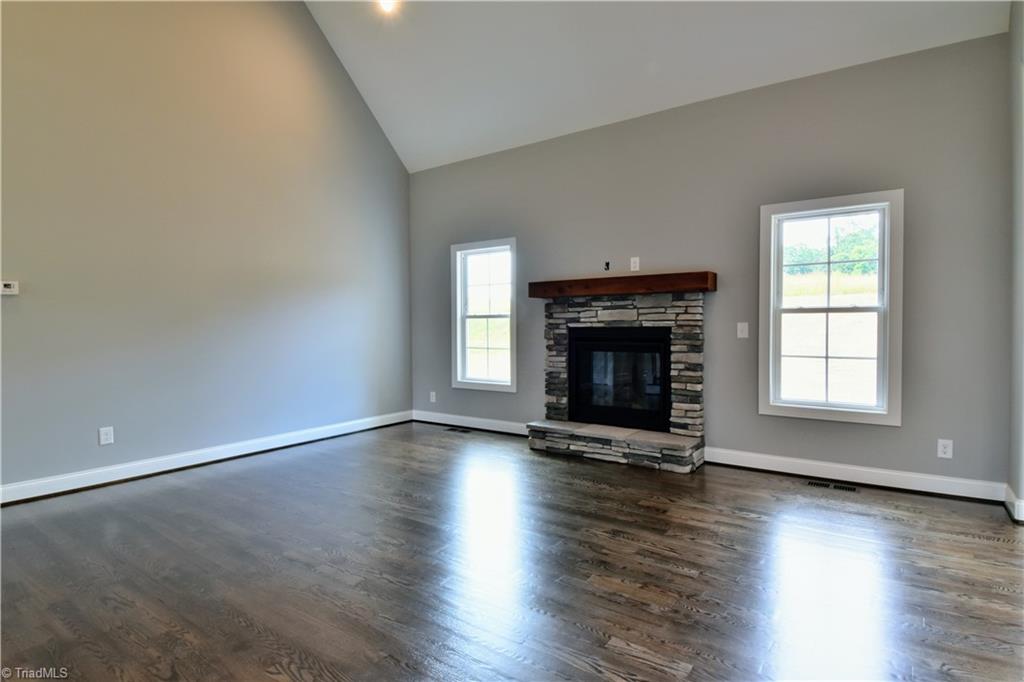 161 Pipers Ridge West Winston-Salem, NC 27127 - Photo 13 of 36 10 3