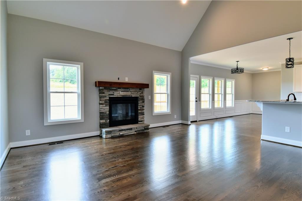 161 Pipers Ridge West Winston-Salem, NC 27127 - Photo 14 of 36 10 3