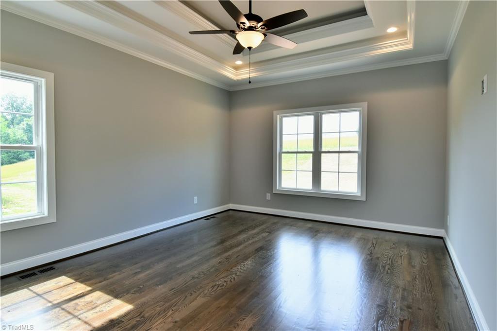161 Pipers Ridge West Winston-Salem, NC 27127 - Photo 20 of 36 103