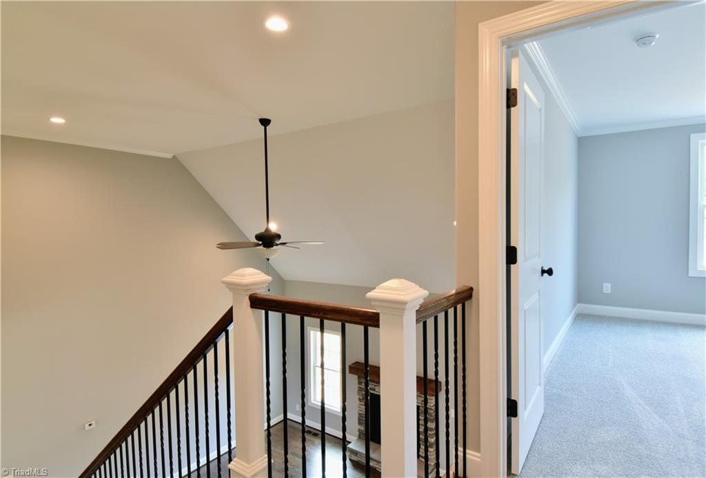 161 Pipers Ridge West Winston-Salem, NC 27127 - Photo 28 of 36 10 3