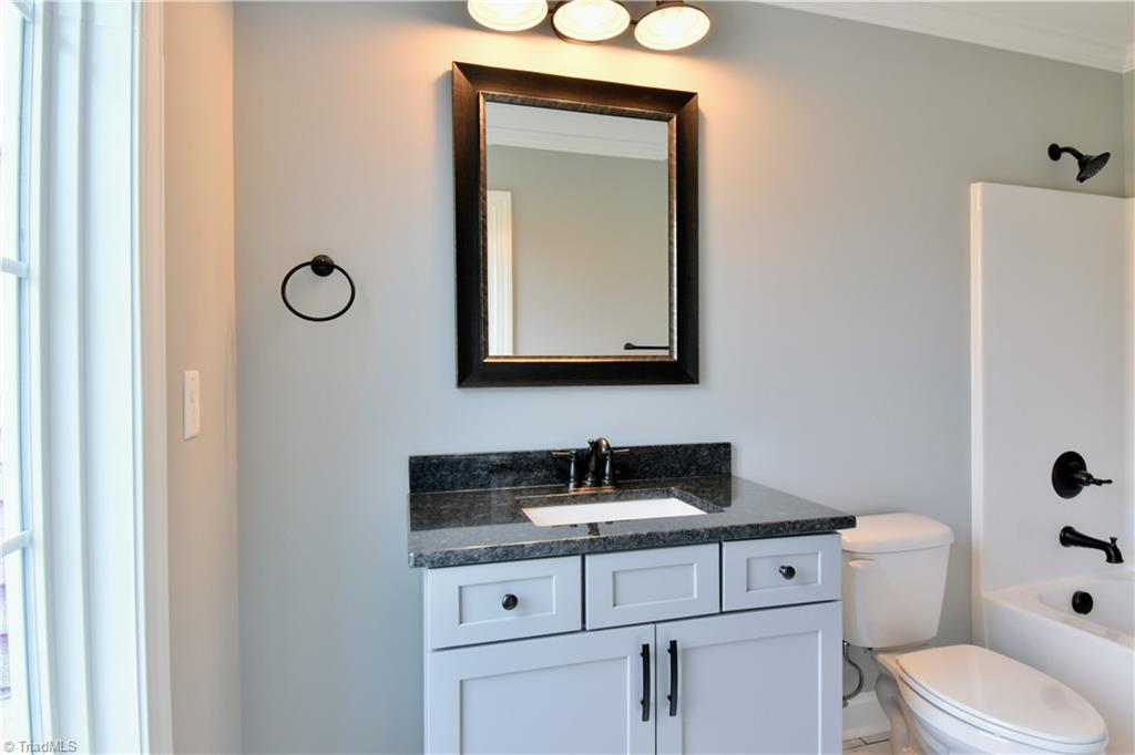 161 Pipers Ridge West Winston-Salem, NC 27127 - Photo 33 of 36 Gallery Image 33