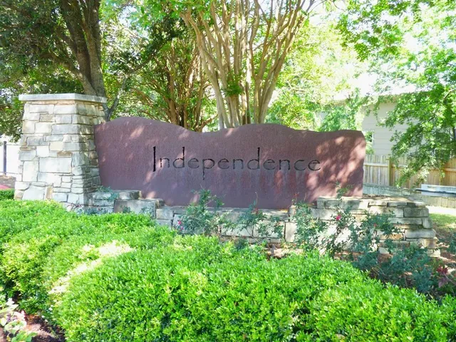 $452,500 | 2408 Amur Drive, Austin, TX 78745