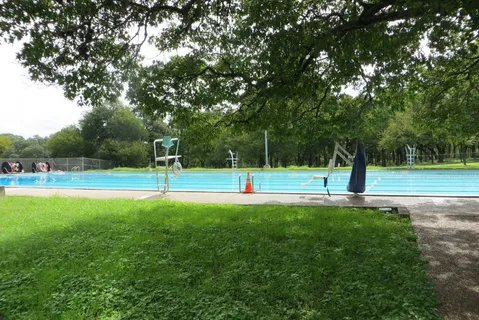 $452,500 | 2408 Amur Drive, Austin, TX 78745