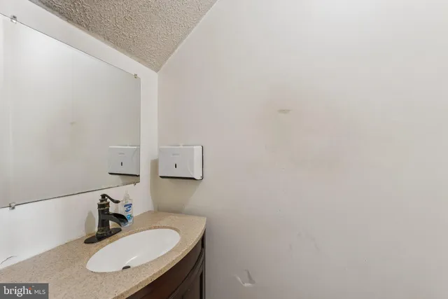 $240,000 | 8675 Seasons Way, Unit 211C, Lanham, MD 20706