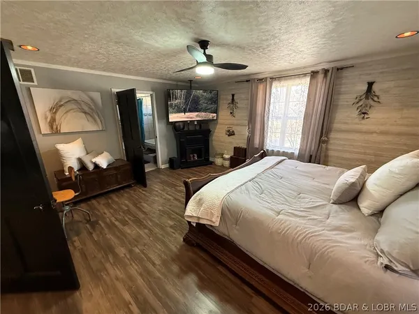 $299,000 | 31283 Lakewood Beach Road, Gravois Mills, MO 65037