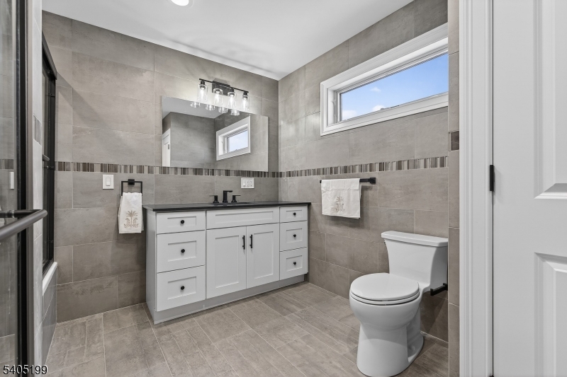 6 River Road Elmwood Park, NJ 07407 - Photo 16 of 31