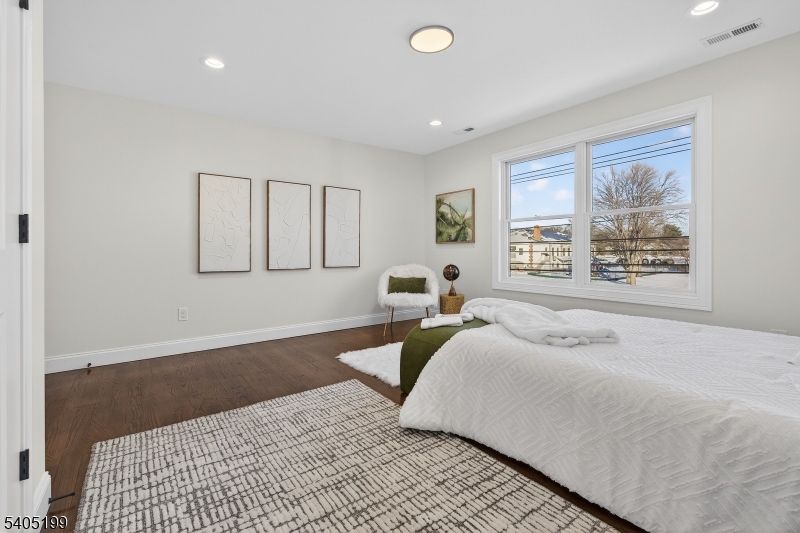 6 River Road Elmwood Park, NJ 07407 - Photo 22 of 31