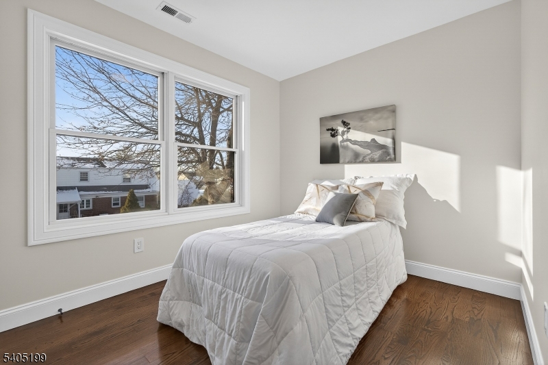 6 River Road Elmwood Park, NJ 07407 - Photo 23 of 31