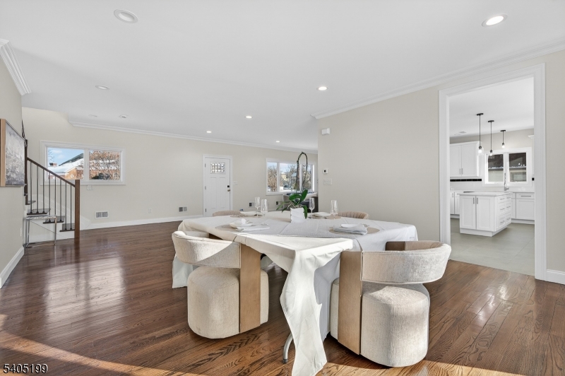 6 River Road Elmwood Park, NJ 07407 - Photo 5 of 31