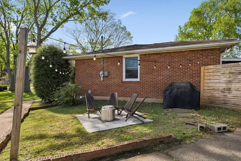 $499,999 | 403 Basswood Avenue, Nashville, TN 37209
